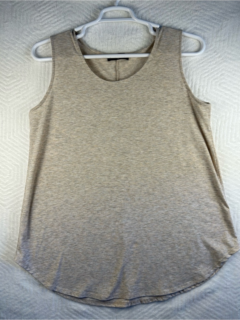 Sleeveless Scoop Neck Tank Top in Heather Taupe